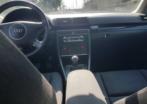 Audi A4 cena 15900 przebieg: 266449, rok produkcji 2004 z Żelechów małe 211